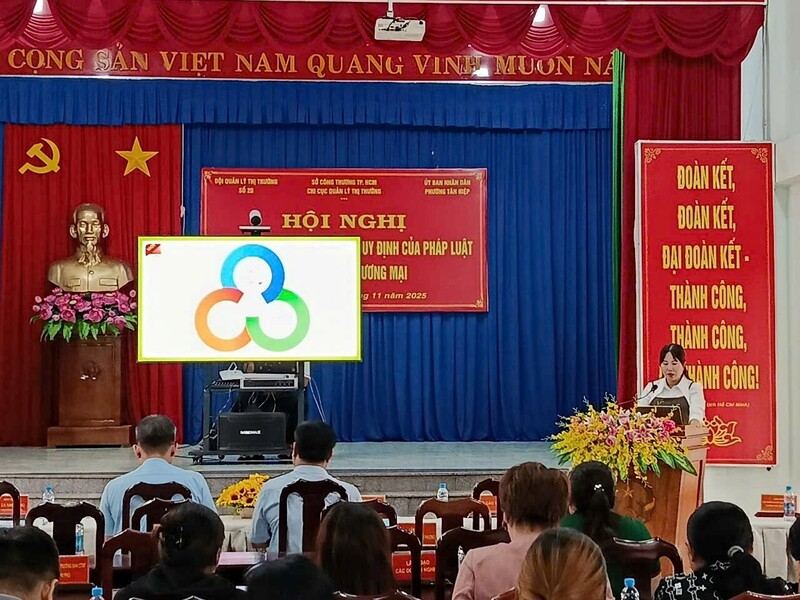 Đại diện Sở Công Thương TP. Hồ Chí Minh phổ biến quy định pháp luật liên quan đến hoạt động hoá chất theo Luật Hoá chất năm 2025
