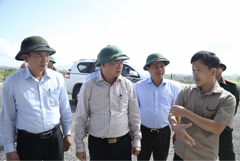 Ông Thái Đại Ngọc, Bí thư Tỉnh ủy Gia Lai, cùng đoàn công tác kiểm tra thực tế tình hình điều tiết, vận hành hồ Thủy điện An Khê và hồ Thủy điện Ka Nak ngày 8/11/2025