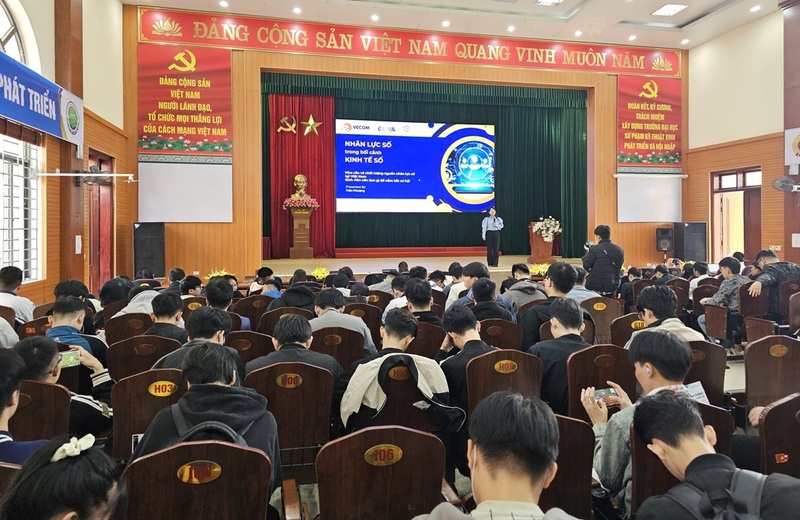 Toàn cảnh hội nghị. Ảnh: Văn Long