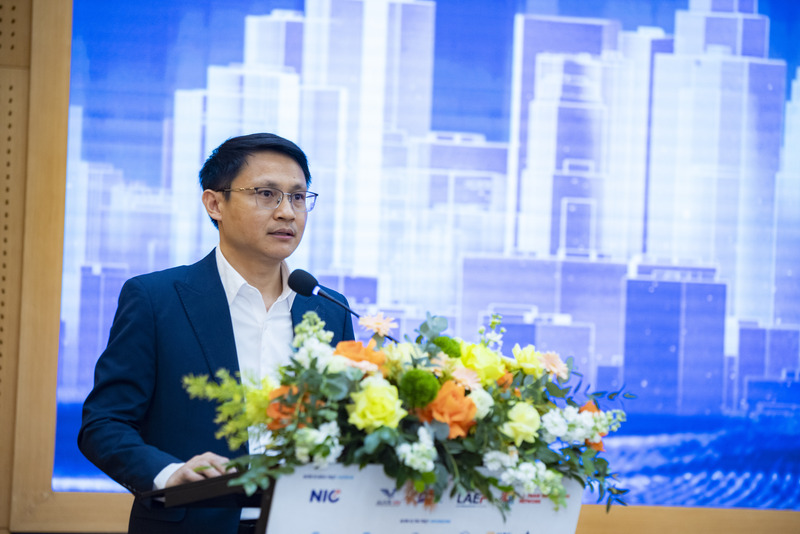 Mr. Vo Xuan Hoai - Deputy Director of the National Innovation Center spoke at the forum. Photo: TT.