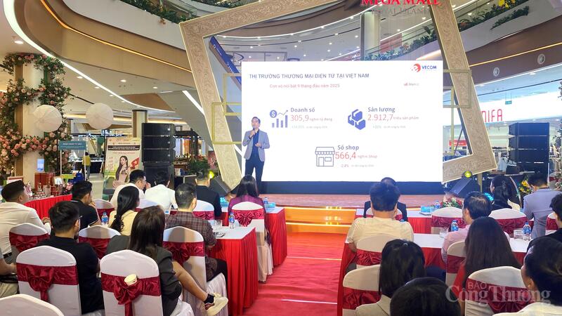 Ông Võ Văn Khanh, đại diện Hiệp hội Thương mại điện tử Việt Nam chia sẻ tại sự kiện.