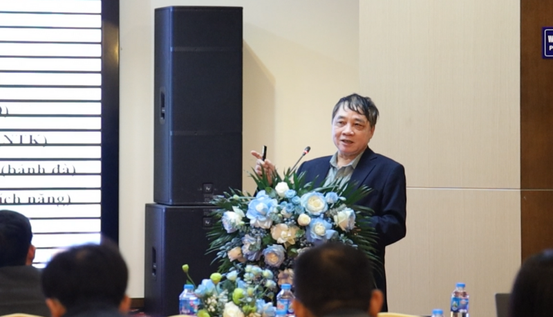 PGS.TS Ngô Đức Minh, Trường Đại học Kỹ thuật Công nghiệp (Đại học Thái Nguyên) phát biểu tại Hội thảo “Lưu trữ năng lượng BESS: Tiềm năng - Thách thức”. Ảnh: Lê Vân.