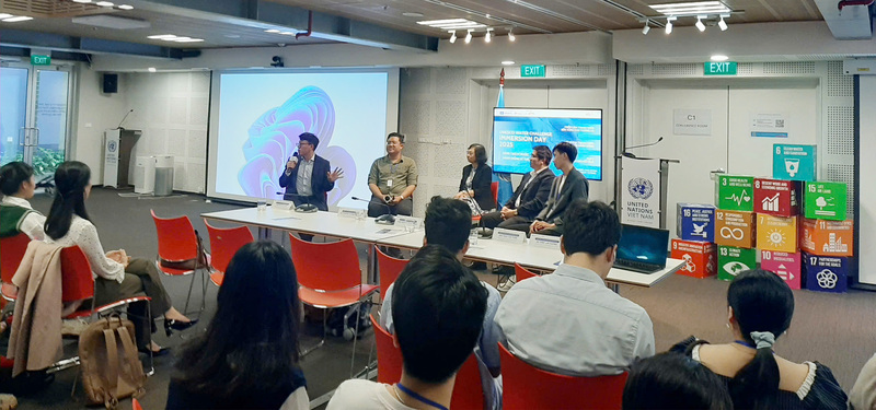 Phần đối thoại mở “Youth Workshop: From Ideas to Actions”. Ảnh: N.H