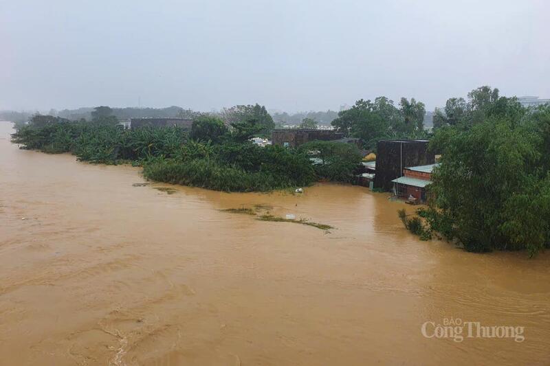 Processen för drift mellan reservoarerna i flodbäckenet Vu Gia-Thu Bon (process 1865) avslöjade brister under de kraftiga översvämningarna i slutet av oktober 2025.