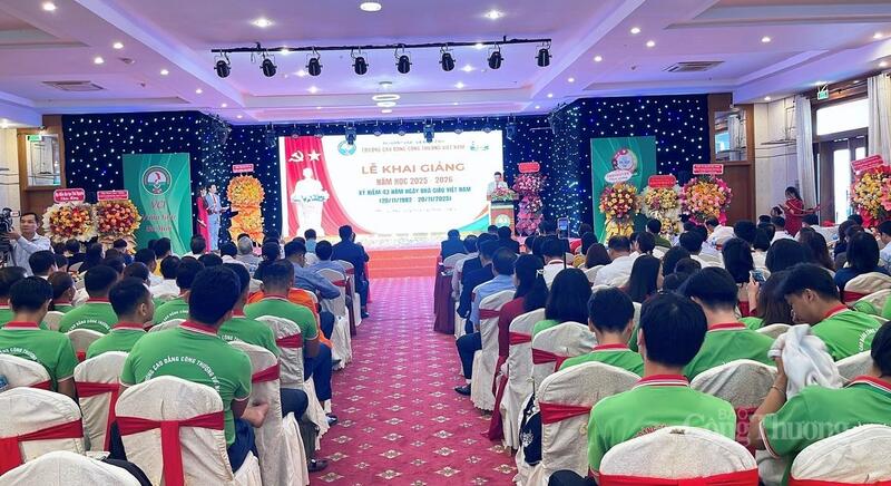 Quang cảnh buổi lễ.