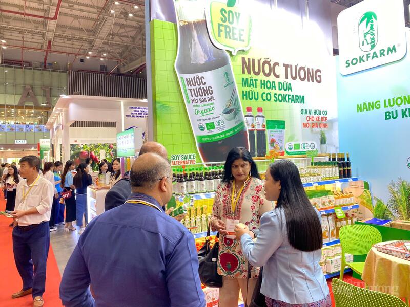 Các gian hàng Việt Nam quan tâm rất lớn từ đối tác cả trong nước và quốc tế, từ các đối tác phân phối thương mại đến xuất khẩu.