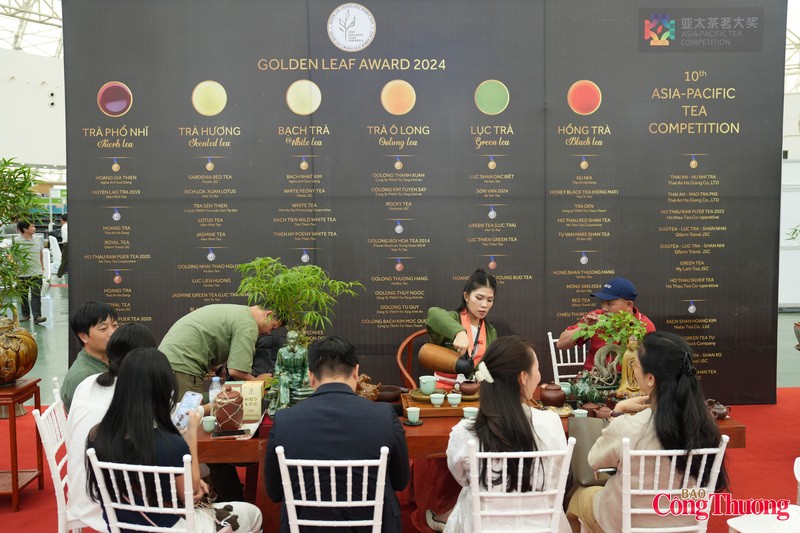 Người dân yêu trà được thưởng thức những loại trà hàng đầu Việt Nam.