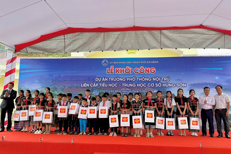 Các công trình trường phổ thông nội trú liên cấp tại các xã miền núi TP. Đà Nẵng nói riêng, cả nước nói chung không chỉ là công trình giáo dục mà còn là công trình của niềm tin, tình đoàn kết dân tộc.