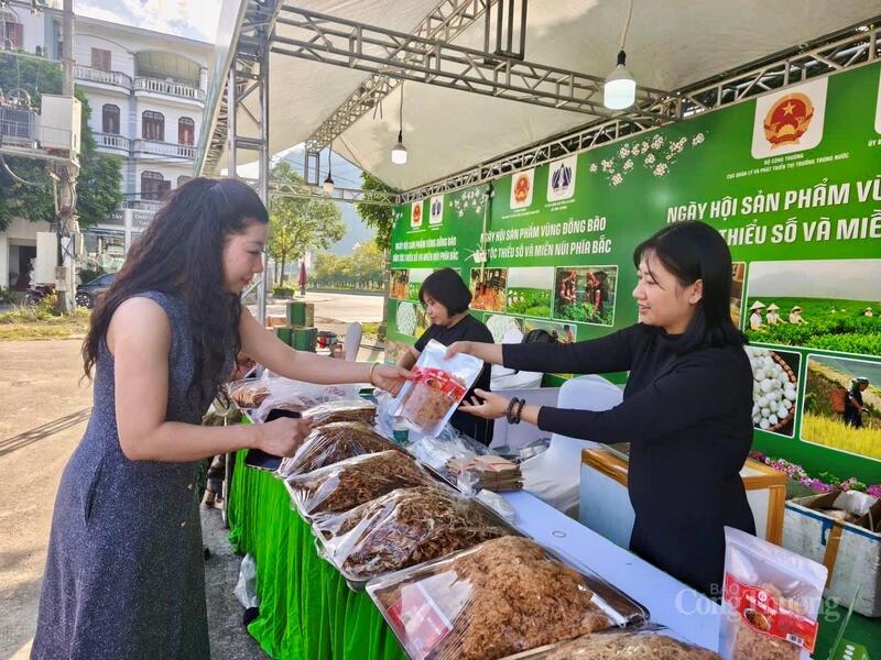 Các sản phẩm cá tươi sống, sơ chế và chế biến của HTX Nông nghiệp và Thương mại du lịch Than Uyên đã có mặt trên toàn 3 miền Bắc, Trung, Nam và vào được các hệ thống siêu thị lớn.