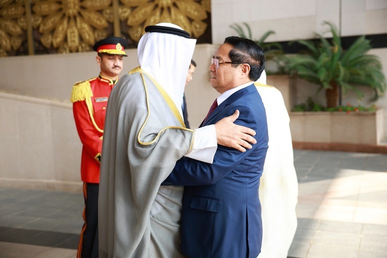 Thủ tướng Nhà nước Kuwait Sheikh Ahmad Abdullah Al-Ahmad Al Sabah chủ trì lễ đón Thủ tướng Chính phủ Phạm Minh Chính. Ảnh: TTXVN