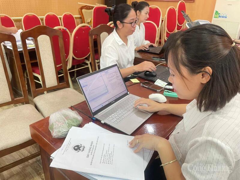 Hà Nội Giai thí điểm giải quyết thủ tục hành chính không phụ thuộc địa giới hành chính từ ngày 15/11 đến hết ngày 30/11/2025.