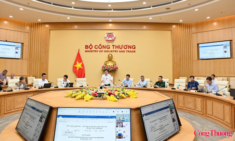 Toàn cảnh Hội thảo về xây dựng Quyết định của Thủ tướng Chính phủ ban hành Chương trình quốc gia về an toàn trong sử dụng điện.