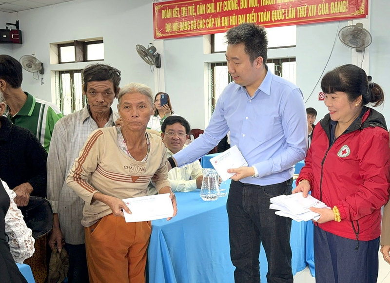 Care For Việt Nam lan tỏa tinh thần sẻ chia giữa mùa bão lũ - 1