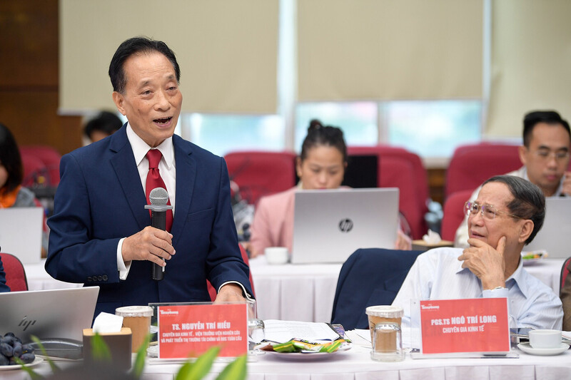 TS. Nguyễn Trí Hiếu, chuyên gia kinh tế, Viện trưởng Viện Nghiên cứu và Phát triển thị trường tài chính và bất động sản toàn cầu phát biểu. Ảnh: Duy Minh