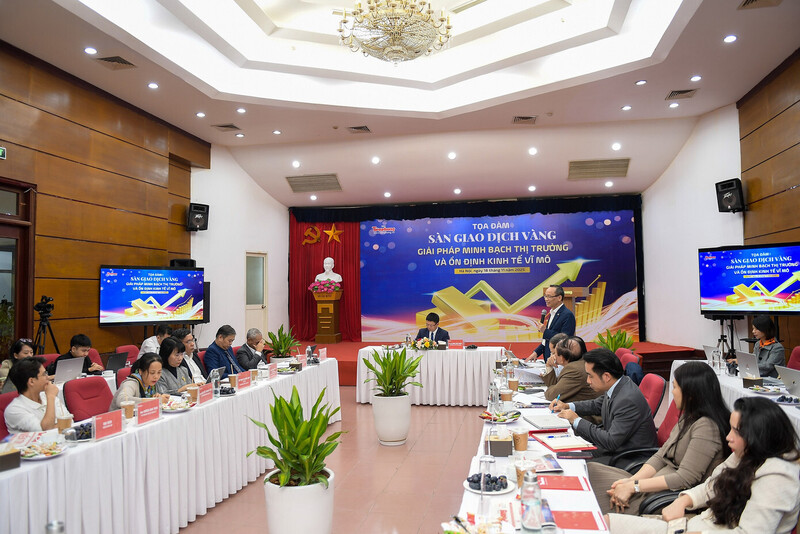 Tọa đàm “Sàn giao dịch vàng: Minh bạch thị trường và ổn định kinh tế vĩ mô”. Ảnh: Duy Minh