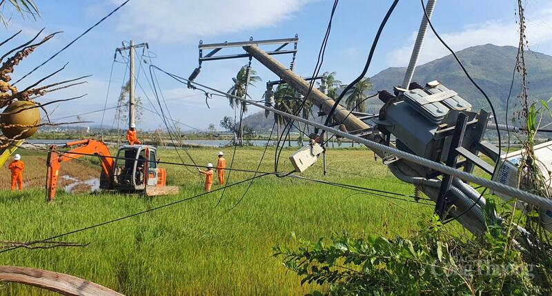 Ngành điện Đắk Lắk chịu thiệt hại nặng nề do bão số 13