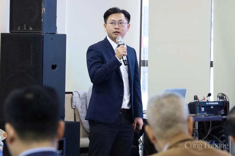 Ông Trần Công Minh, chuyên viên Cục Đổi mới sáng tạo, Chuyển đổi xanh và Khuyến công trình bày tóm tắt Nghị định số 119/2025/NĐ-CP, sửa đổi, bổ sung một số điều của Nghị định số 06/2022/NĐ-CP.