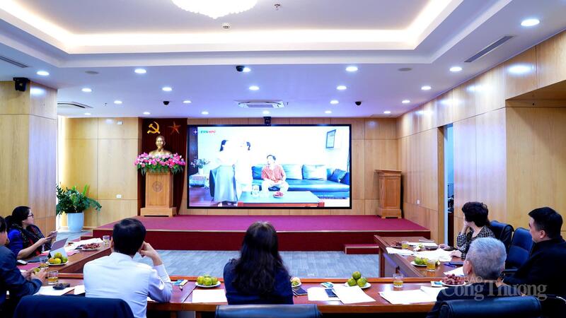 Hội đồng chấm chung khảo họp ngày 19/11/2025