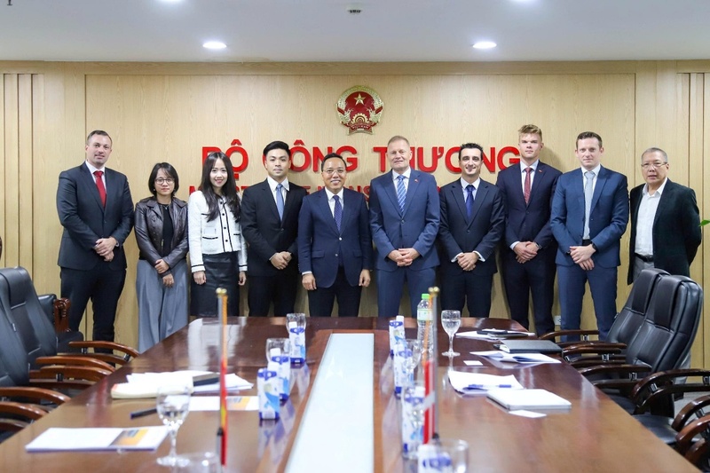 Vestas bày tỏ mong muốn mở rộng hợp tác trong các lĩnh vực năng lượng tại Việt Nam. Ảnh: Moit