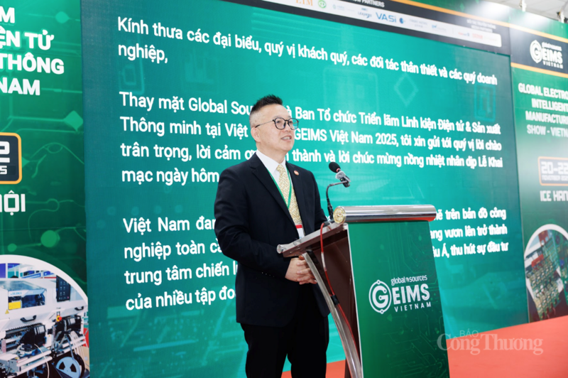 Ông Wilson Wu, Phó Chủ tịch phụ trách Quản lý liên doanh và Dự án đặc biệt của Global Sources phát biểu tại lễ khai mạc