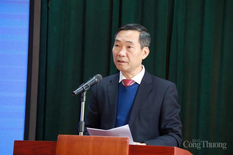 Sr. Nguyen Khac Quyen, subdirector del Instituto de Política y Estrategia Industrial y Comercial. Foto: Thanh Tuan