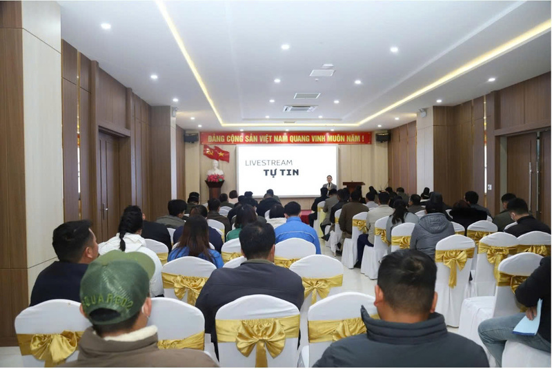 Toàn cảnh Hội nghị.