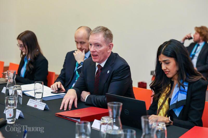 Ông Chris Bryant, Quốc vụ khanh phụ trách thương mại Vương quốc Anh. Ảnh: Nguyên Minh