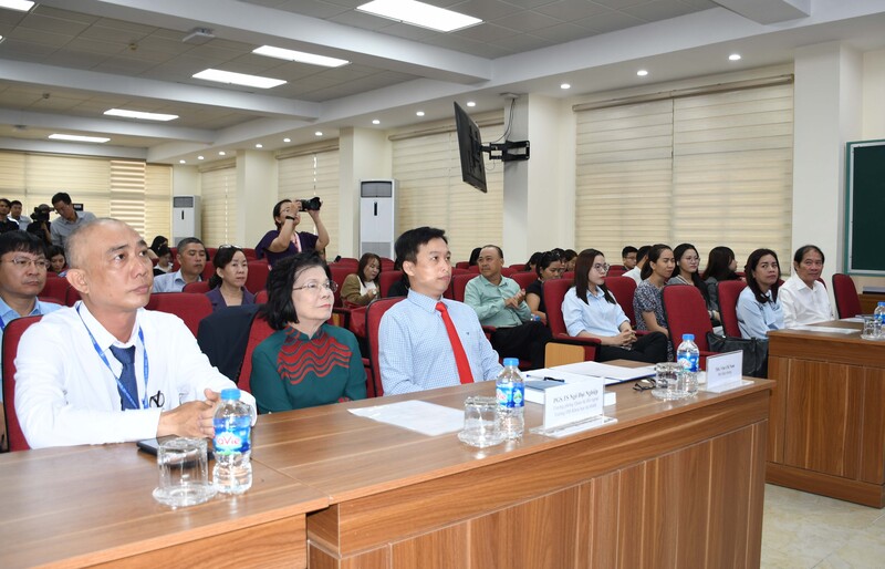 Các đại biểu tham dự chương trình. Ảnh: Minh Khuê.