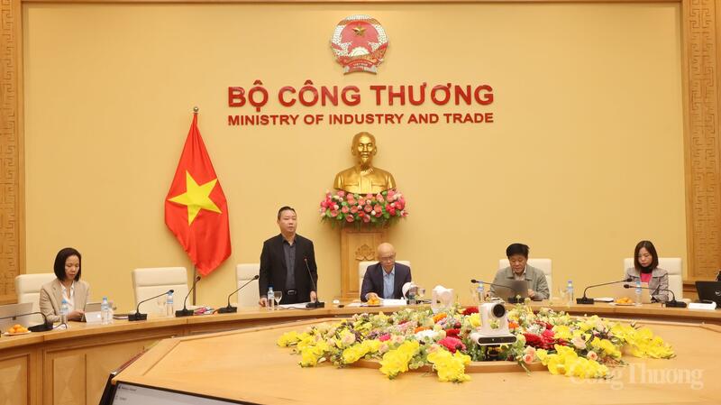Ông Bùi Bá Nghiêm thông tin kỹ hơn về Chiến lược phát triển dịch vụ logistics Việt Nam thời kỳ 2025 - 2035, tầm nhìn đến năm 2050