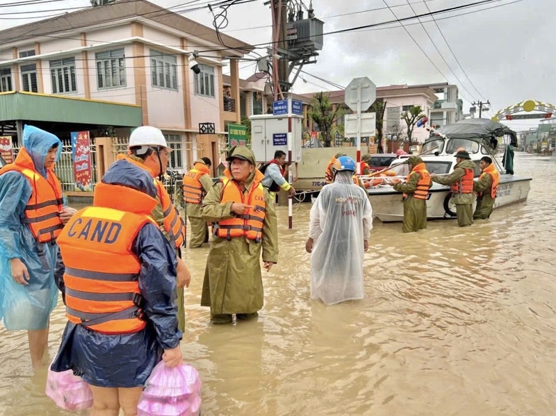 Tỉnh nhấn mạnh tuyệt đối không để người dân quay về nhà khi chưa an toàn.