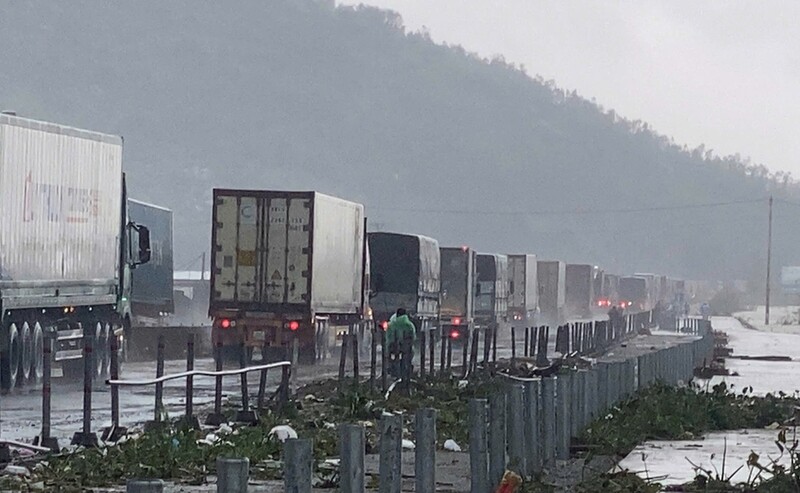 Đến chiều 22/11, sau khi khắc phục sự cố, hầm Đèo Cả chính thức được lưu thông trở lại. Ảnh: ĐVCC