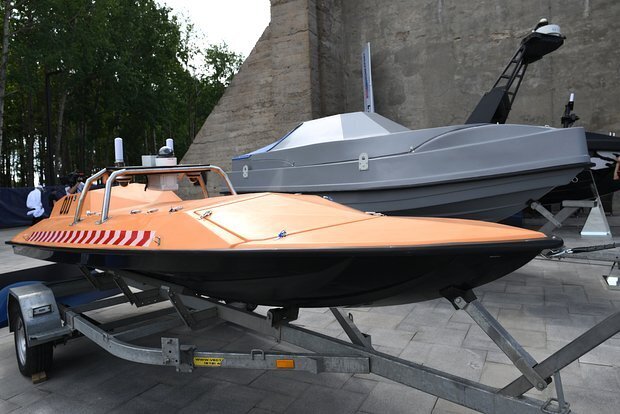 Lực lượng VDV của Nga tăng cường sử dụng UBK tại Kherson. Ảnh: Lenta