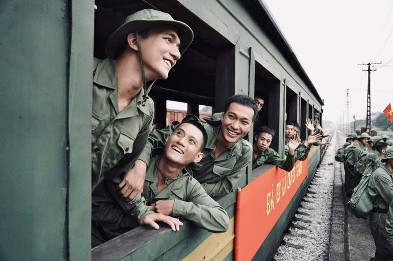 Cảnh phim "Mưa đỏ". Ảnh minh họa