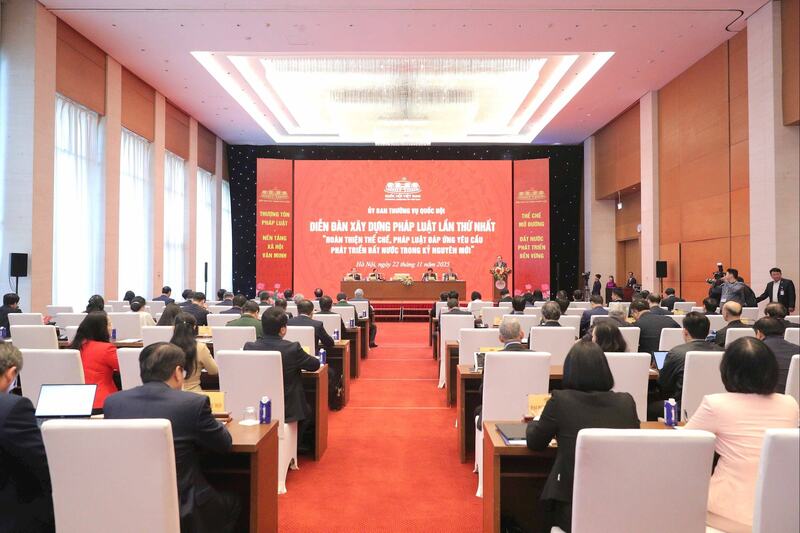 Diễn đàn xây dựng pháp luật lần thứ nhất với chủ đề “Hoàn thiện thể chế, pháp luật đáp ứng yêu cầu phát triển đất nước trong kỷ nguyên mới”