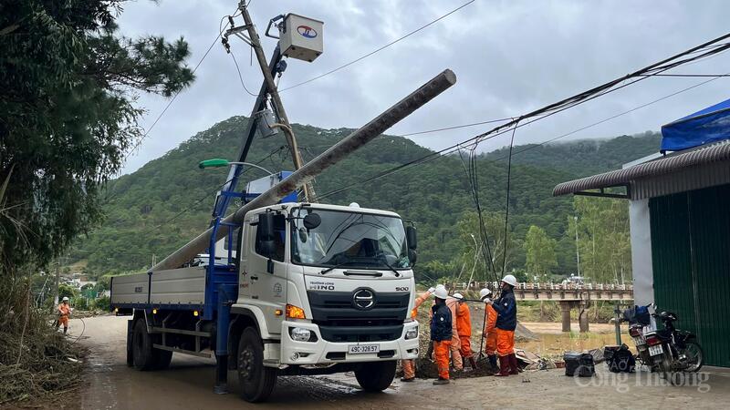 Dự kiến chi phí khắc phục sự cố điện tại xã D'ran và các xã lân cận là 1,2 tỷ đồng. Ảnh: Lê Sơn.