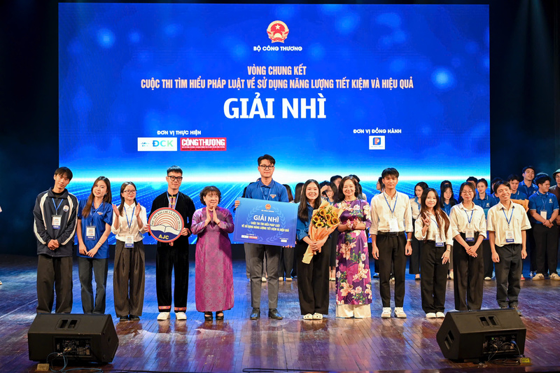 Giải Nhì được trao cho Học viện Báo chí và Tuyên truyền. Ảnh: TCCT.