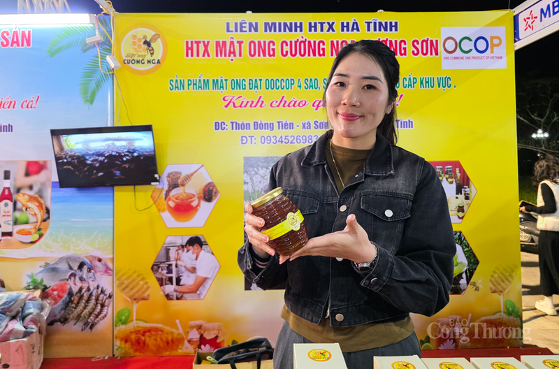 Đặc sản Hà Tĩnh 'đắt khách' mua tại Hội chợ Bắc Trung Bộ - 13