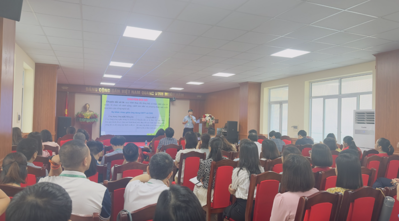 Chuyển đổi số và ứng dụng trí tuệ nhân tạo góp phần thu hút sinh viên. Ảnh: L.A