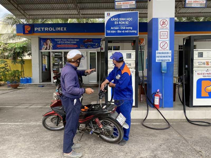 Bộ Công Thương lấy ý kiến góp ý cho Dự thảo Nghị định của Chính phủ quy định xử phạt vi phạm hành chính trong lĩnh vực dầu khí, kinh doanh xăng dầu và khí. Ảnh minh họa