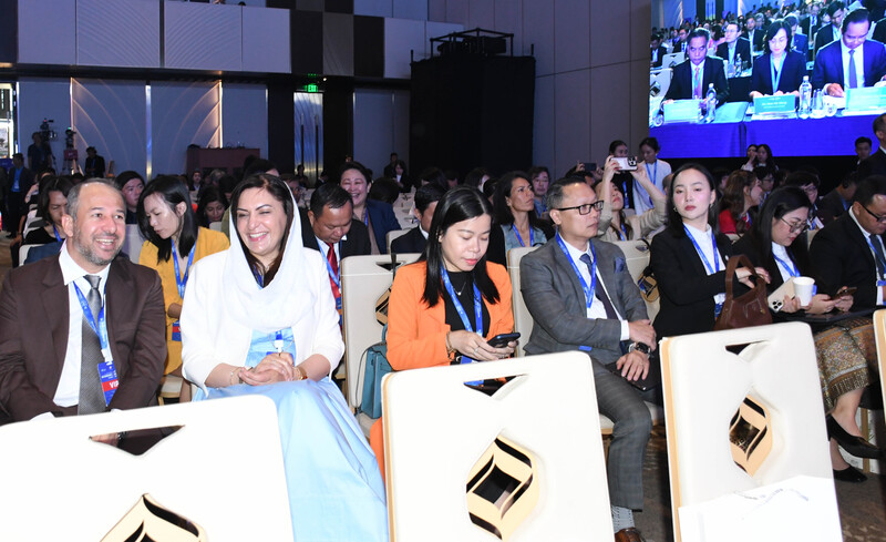 Đại biểu quốc tế tham dự sự phiên khai mạc Talkshow trong khuôn khổ Diễn đàn Kinh tế mùa Thu 2025. Ảnh: Minh Khuê.