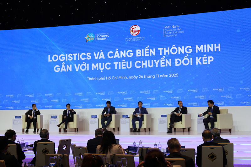 Các đại biểu trong phần thảo luận. Ảnh: Hoàng Chiến