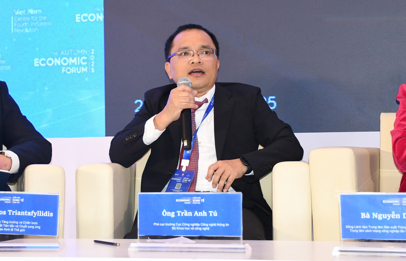 Ông Trần Anh Tú - Phó Cục trưởng Cục Công nghiệp Công nghệ thông tin (Bộ Khoa học và Công nghệ). Ảnh: Minh Khuê.