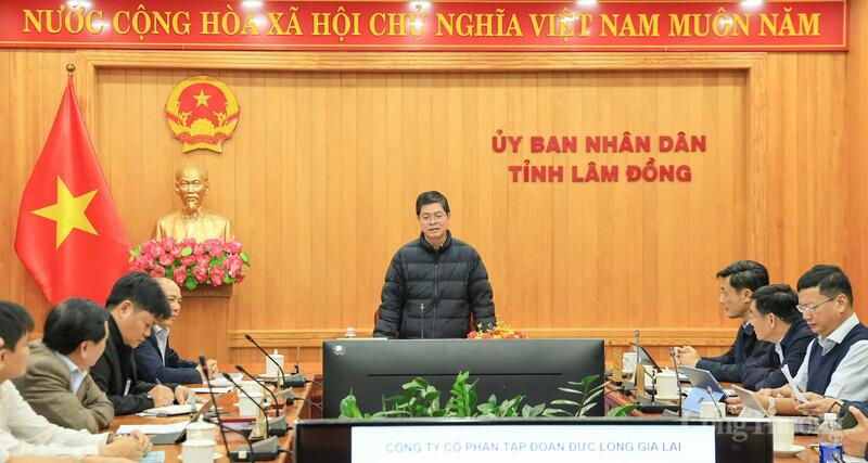 ខេត្ត Lam Dong ធ្វើការជាមួយភ្នាក់ងារពាក់ព័ន្ធ និងក្រុមហ៊ុនភាគហ៊ុនរួម Duc Long Gia Lai Group លើគម្រោងផ្លូវល្បឿនលឿន។