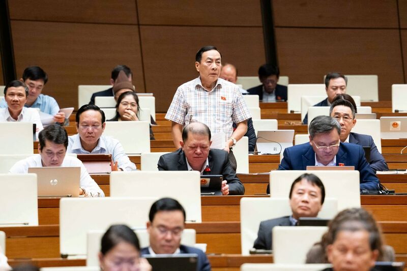 Pham Van Hoa küldött - Dong Thap küldöttség. Fotó: QH