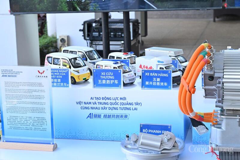 Các sản phẩm trưng bày của Tập đoàn Ô tô Quảng Tây, Trung Quốc.