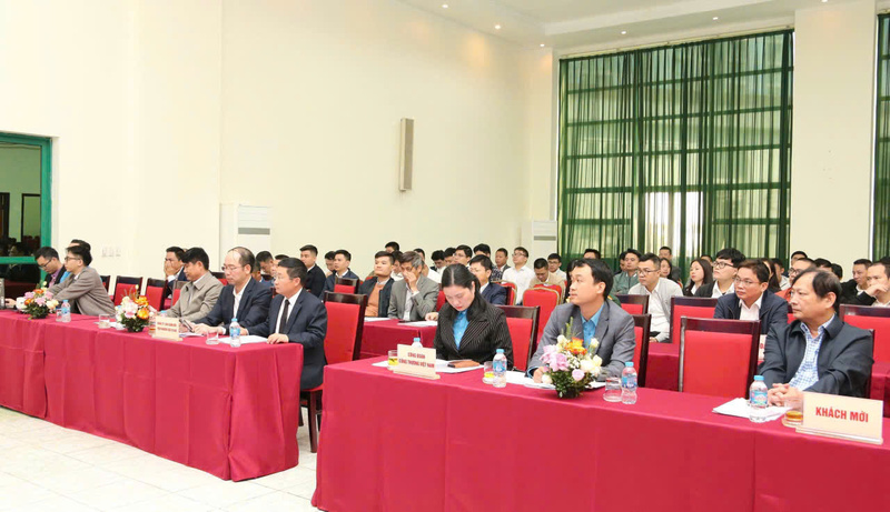 Các đại biểu tham dự Đại hội Công đoàn Viện Nghiên cứu Cơ khí lần thứ 32, nhiệm kỳ 2025-2030.