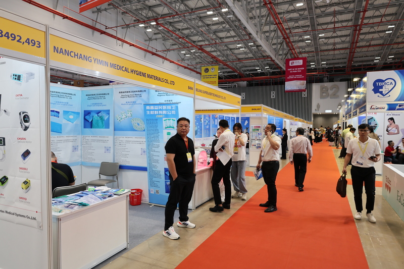 प्रदर्शनी का दृश्य। फ़ोटो: होआंग चिएन