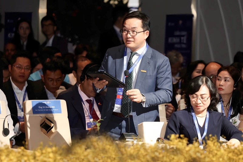 وتحدث في البرنامج السيد فو هوانج هاي، نائب المدير العام لبنك نام أ.