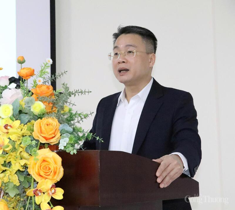 Ông Nguyễn Tuấn Hùng, Phó Giám đốc Sở Nông nghiệp và Môi trường Ninh Bình phát biểu tại sự kiện. Ảnh: N.H