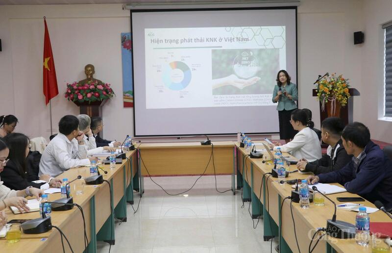 Hội nghị truyền thông và Khai giảng khóa đào tạo kiểm kê khí nhà kính cho các doanh nghiệp thuộc Chương trình “Vì môi trường xanh Quốc gia”. Ảnh: N.H